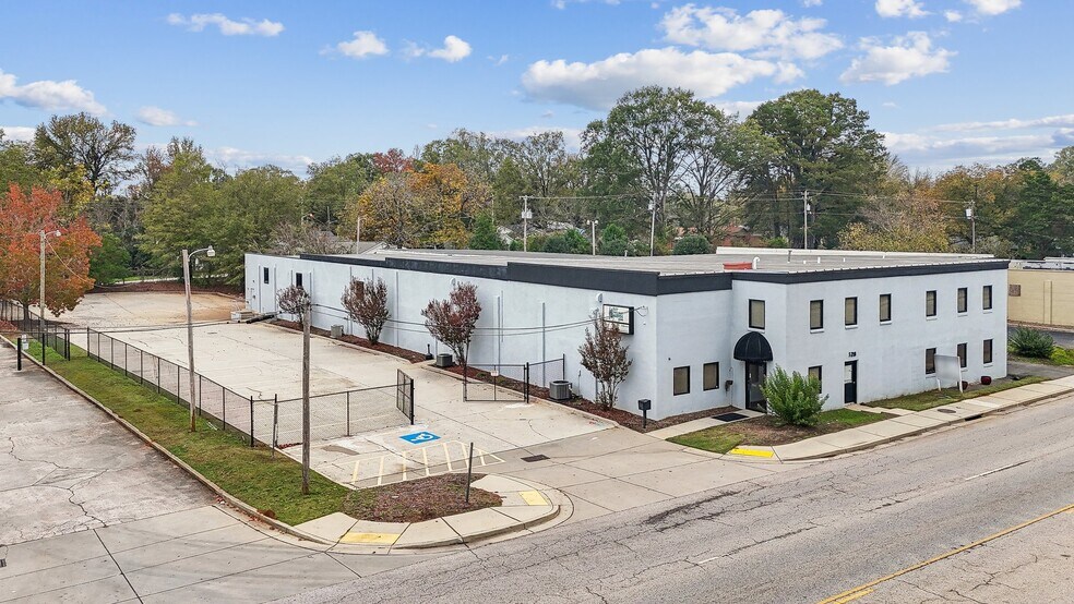 More Photos Of 528 S Cherry Rd, Rock Hill Warehouse For Lease