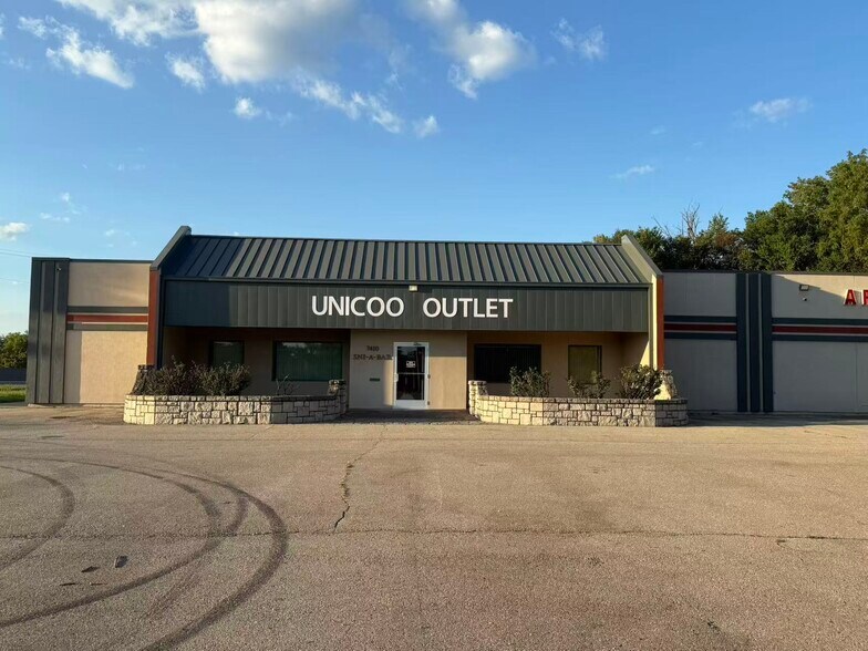 More Photos Of 7410 Sni-A-Bar Rd, Kansas City Manufacturing For Lease