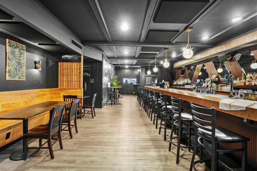 More Photos Of 516 S Park St, Madison Apartments For Sale