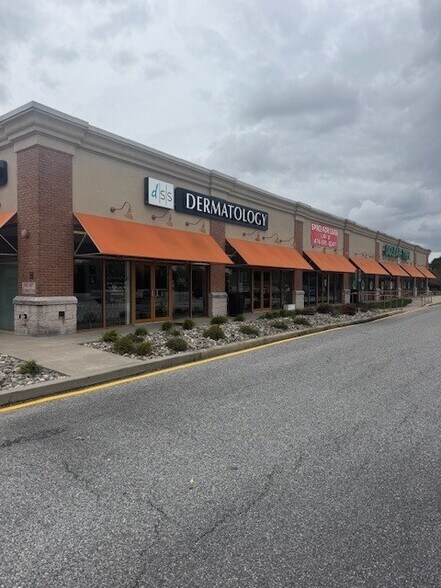 Primary Photo Of 38394 DuPont Blvd, Selbyville General Retail For Lease