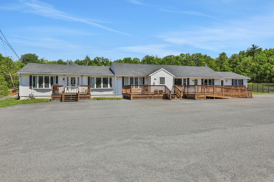 More Photos Of 3582-3586 NY-32, Saugerties Apartments For Sale