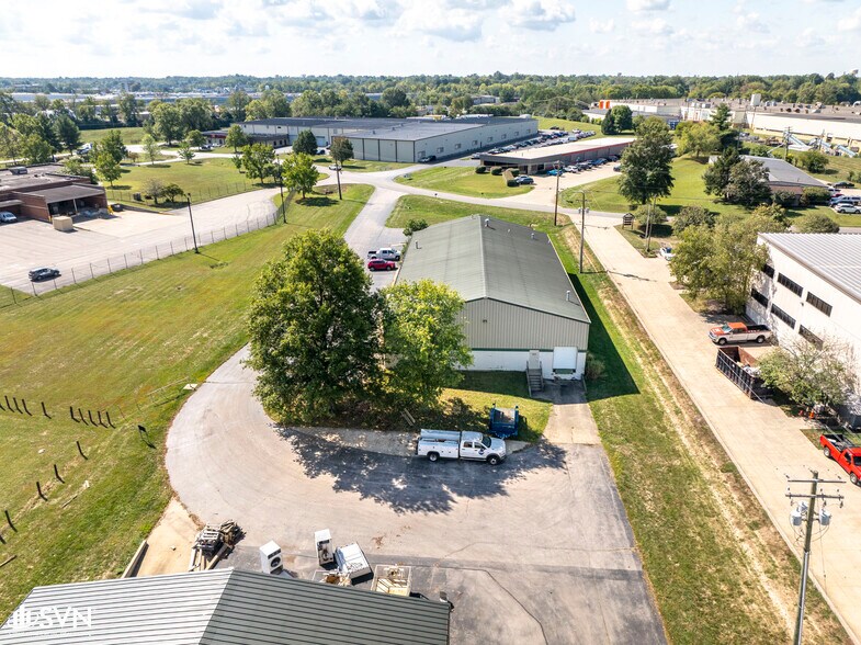 More Photos Of 129 Fieldview Dr, Versailles Warehouse For Sale