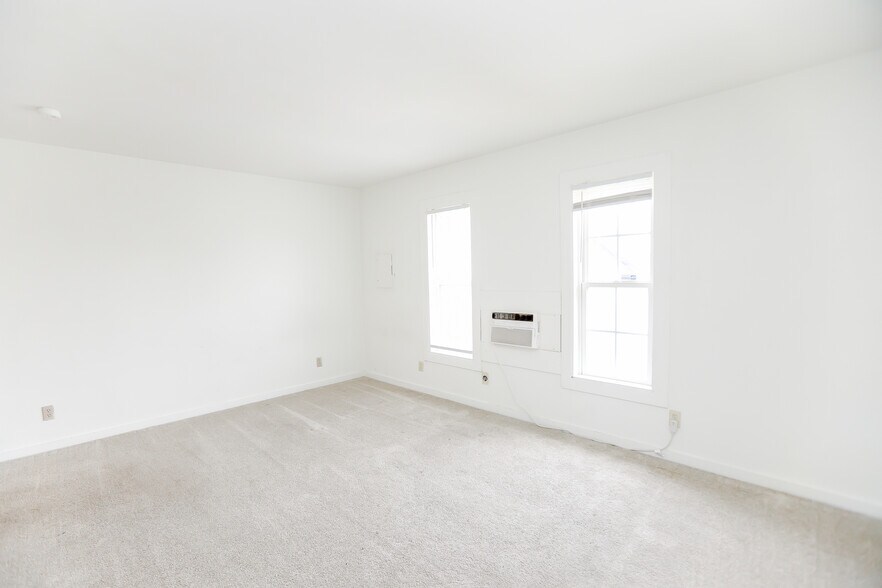 More Photos Of 3514-3528 South St, Portsmouth Apartments For Sale