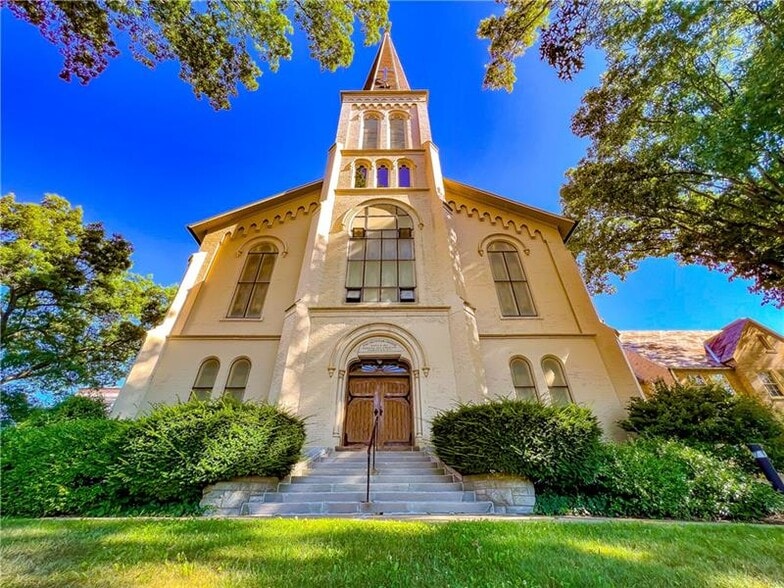 Primary Photo Of 230 E Jefferson St, Butler Religious Facility For Sale