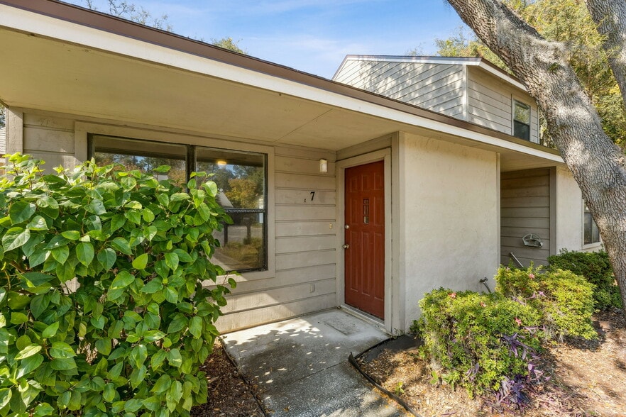 More Photos Of 7 Jasmine Pl, Fernandina Beach Multifamily For Sale