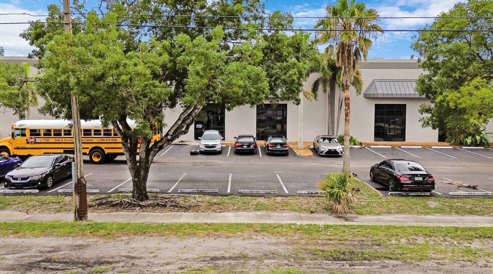 More Photos Of 3698 NW 15th St, Lauderhill Schools For Sale