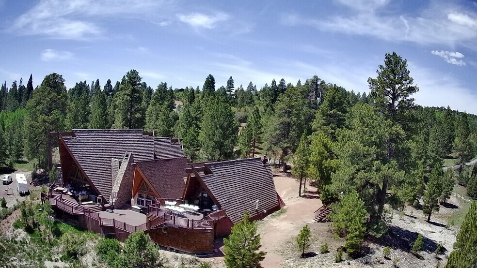 More Photos Of 2814 Dead Horse Loop, Alton Specialty For Sale