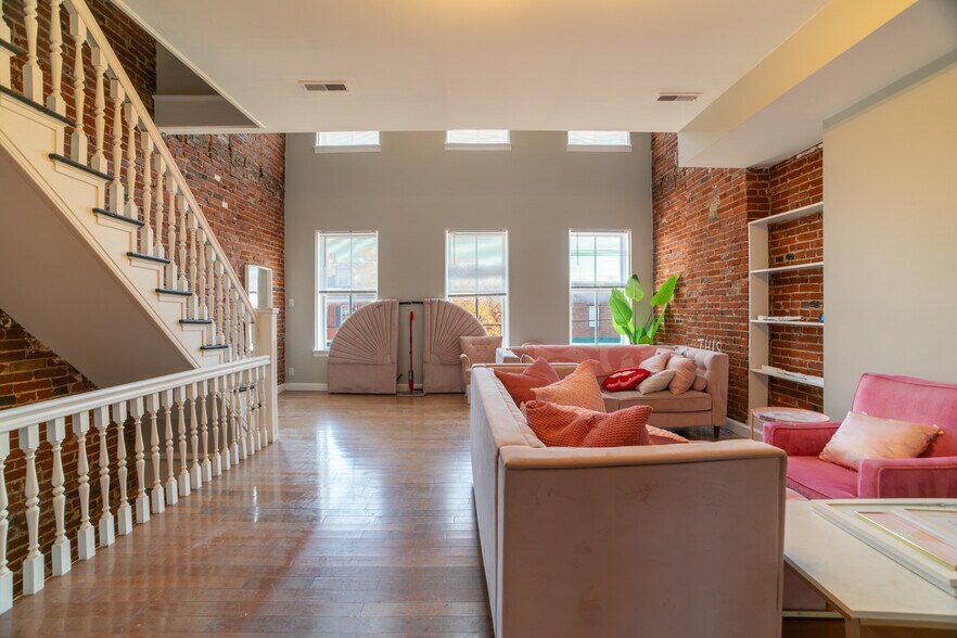 More Photos Of 1701-1709 S 9th St, Saint Louis Apartments For Sale