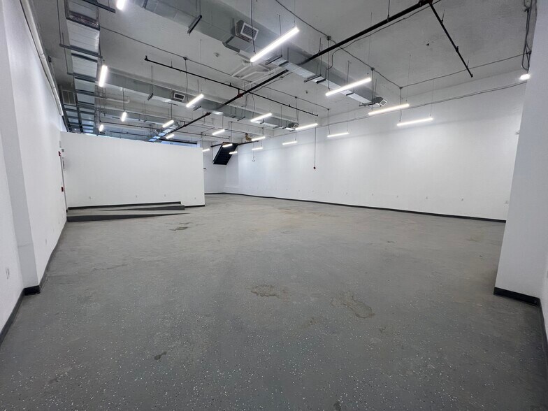 More Photos Of 872 Bergen Ave, Jersey City Apartments For Lease