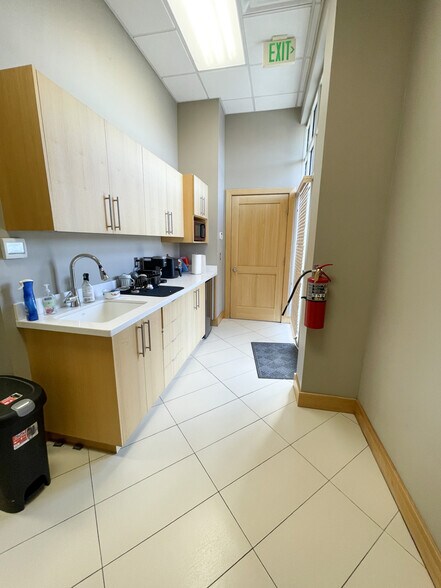 More Photos Of 1215 N 500 W, Provo Storefront For Lease