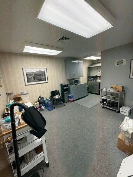 More Photos Of 3500 W Market St, Akron Medical For Sale