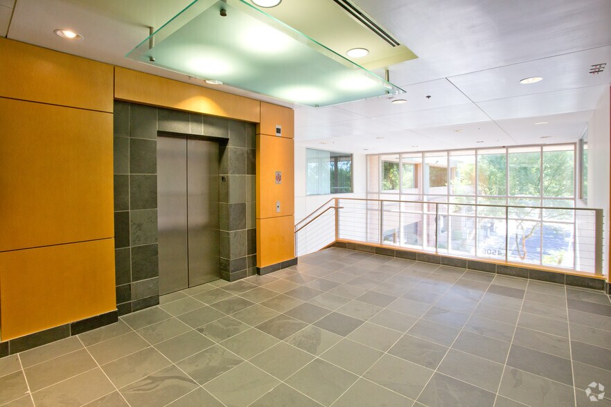 More Photos Of 4505 E Chandler Blvd, Phoenix Office For Lease