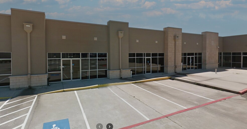 More Photos Of 6051 Garth #300 Rd, Baytown Healthcare For Sale