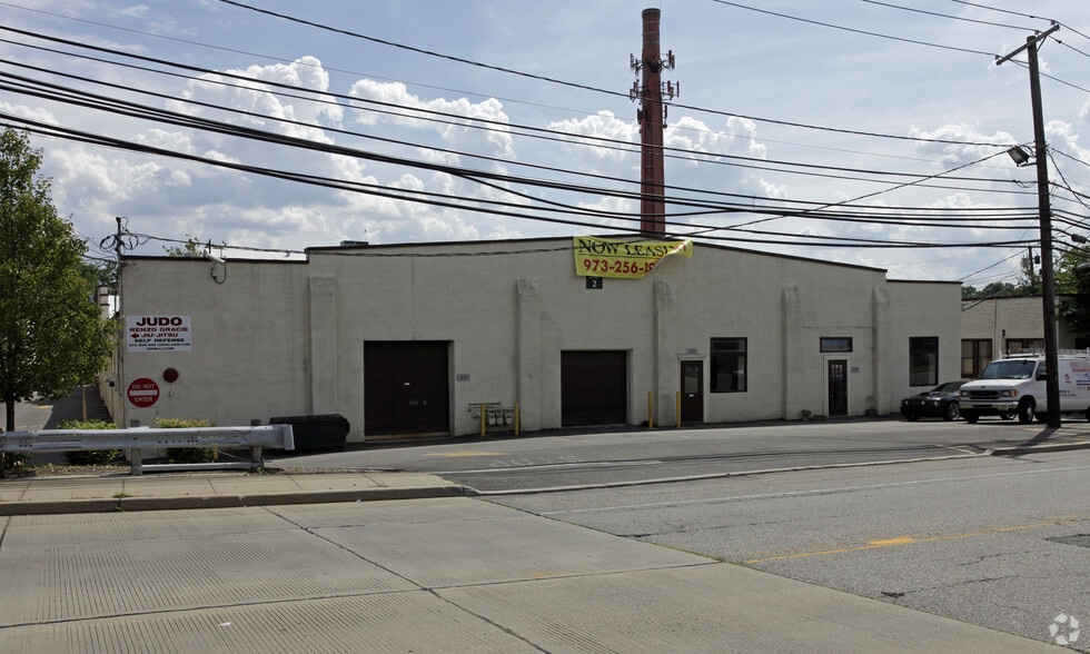 More Photos Of 86 Lackawanna Ave, Woodland Park Warehouse For Lease