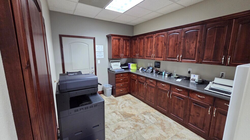 More Photos Of 3240-3242 S Woodruff Ave, Idaho Falls Medical For Sale