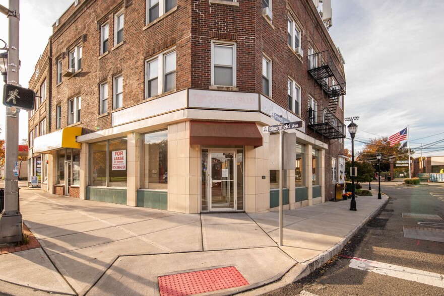 Primary Photo Of 266 Bloomfield Ave, Caldwell Office Residential For Lease