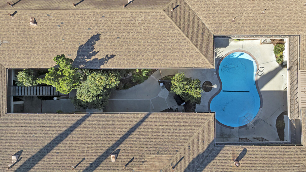 More Photos Of 18350 Napa St, Northridge Apartments For Sale