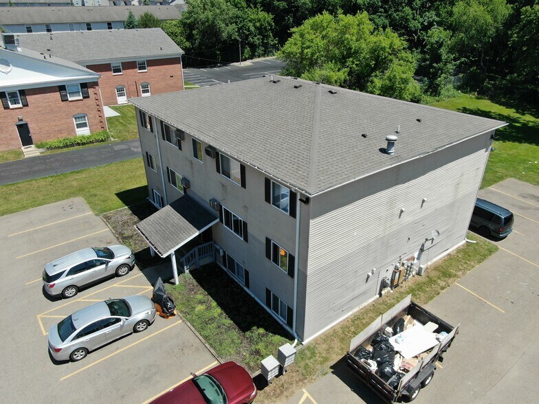 1619 Fraternity Village Dr, Kalamazoo, MI 49006 Apartments For Sale