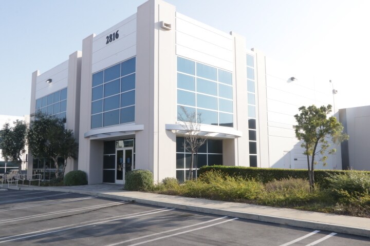 More Photos Of 2816 Columbia St, Torrance Light Distribution For Lease