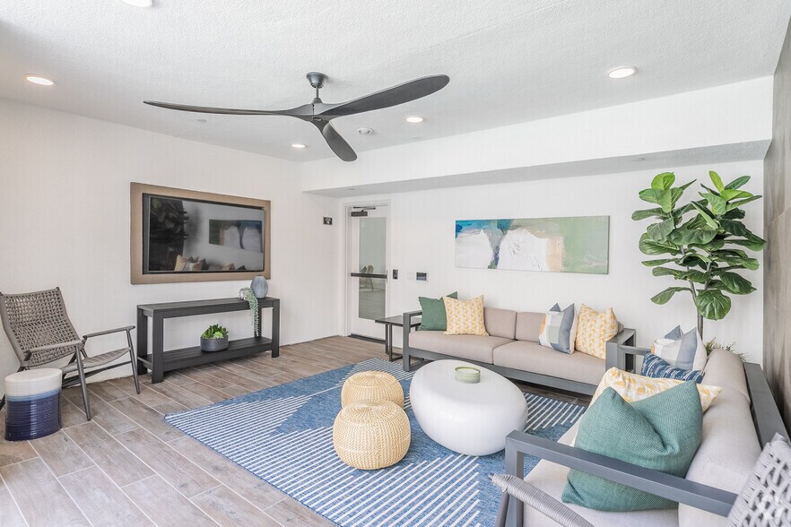 More Photos Of 1445 Town Center Dr, Chula Vista Apartments For Lease