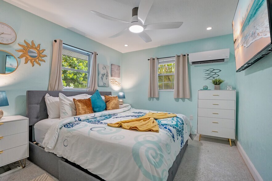 More Photos Of 571 Saint Judes Dr, Longboat Key Apartments For Sale