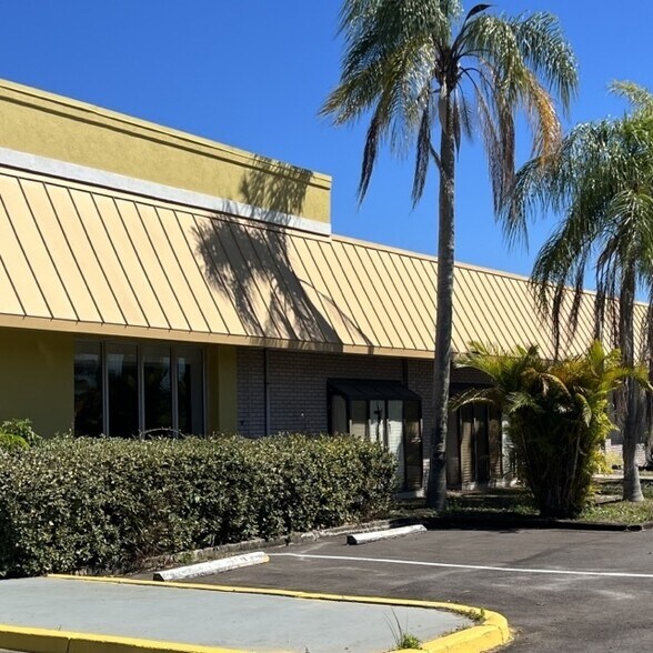More Photos Of 900 Friday Rd, Cocoa Hotel For Sale