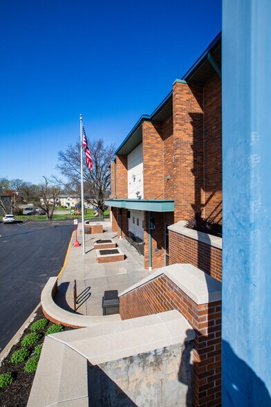 More Photos Of 1900 Belt hwy, Saint Joseph Department Store For Sale