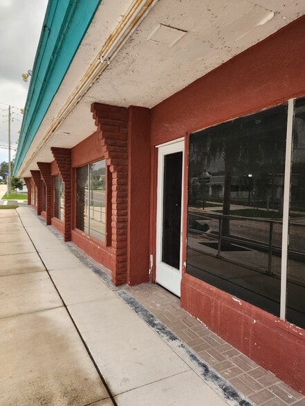 More Photos Of 1383 Gulf To Bay Blvd, Clearwater Unknown For Lease