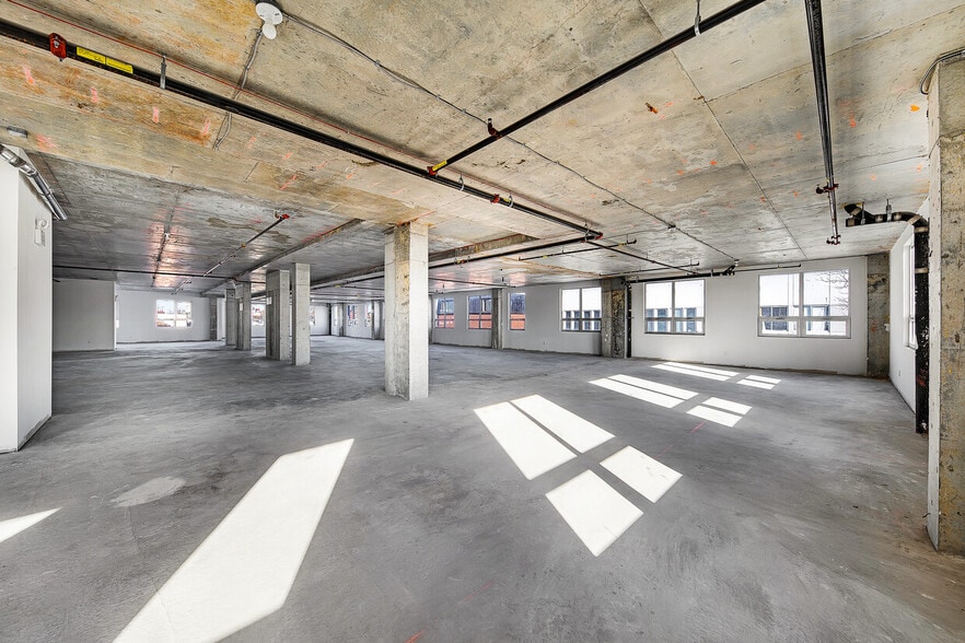 More Photos Of 1055-1063 63rd St, Brooklyn Office For Sale