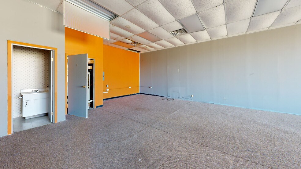 More Photos Of 1900 E Cherokee Ave, Sallisaw Storefront For Sale