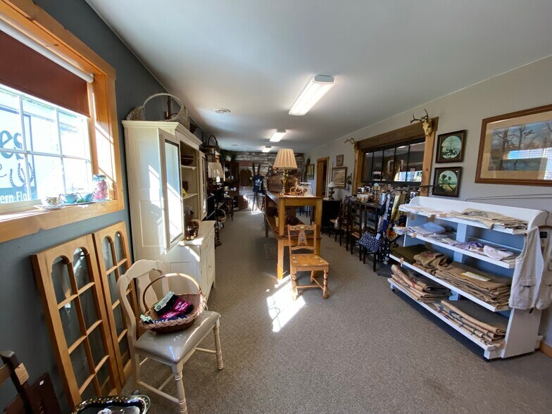 More Photos Of W2003 State Road 21, Berlin Daycare Center For Sale