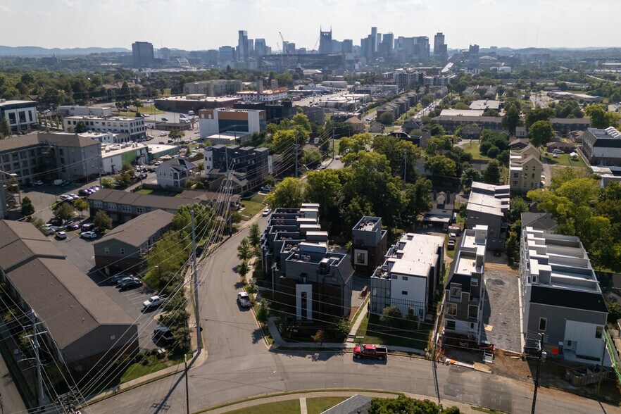 More Photos Of 925 Ramsey St, Nashville Apartments For Sale