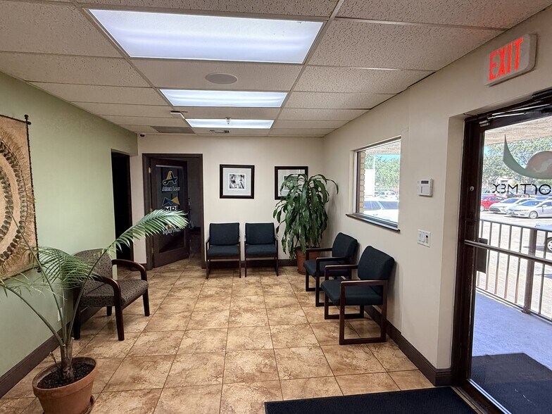 More Photos Of 1240 W 13th St, Riviera Beach Warehouse For Sale
