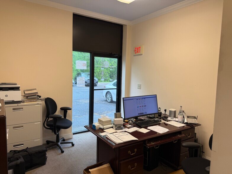 More Photos Of 102 Wooster St, Bethel Warehouse For Lease