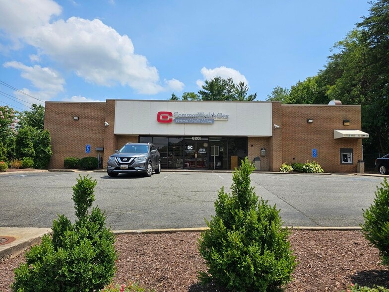 More Photos Of 6201 Richmond Hwy, Alexandria Freestanding For Lease