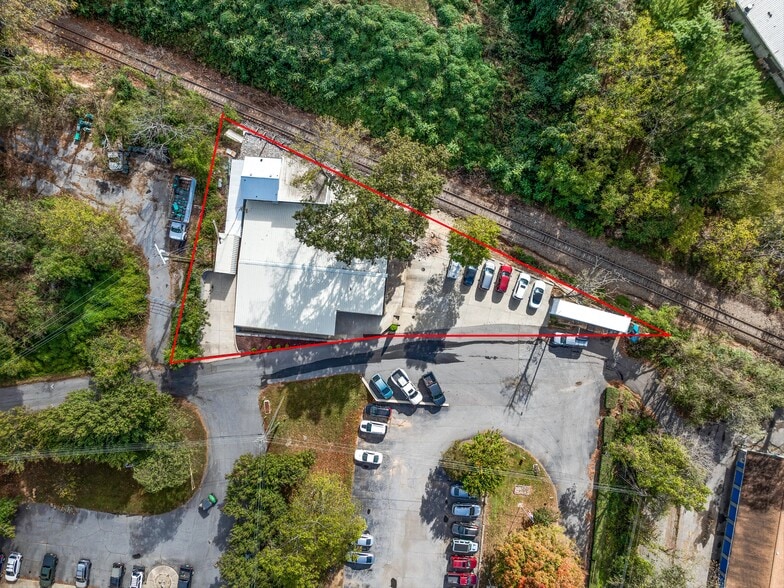 More Photos Of 24 Old County Home Rd, Asheville Light Distribution For Lease