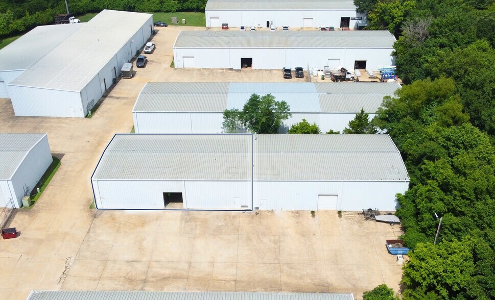 Primary Photo Of 1232 W Sunchase Ct, Fayetteville Warehouse For Lease