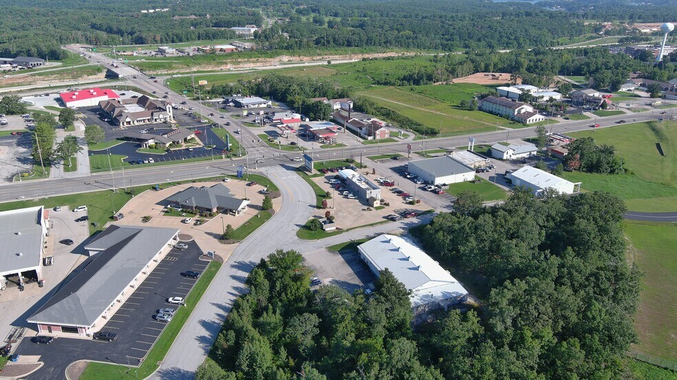 More Photos Of 5980 Mayer Ct, Osage Beach Specialty For Sale