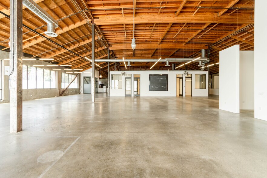 More Photos Of 201 11th St, San Francisco Warehouse For Lease