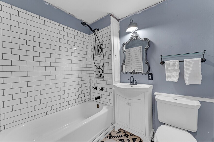 More Photos Of 222 First Ave, Jerome Multifamily For Sale