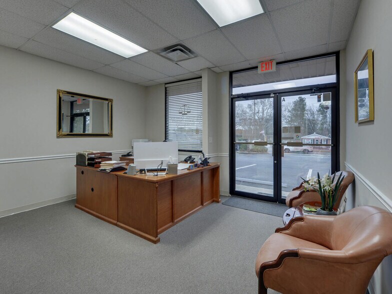 More Photos Of 134 Hurricane Shoals Rd, Lawrenceville Storefront Retail Office For Sale