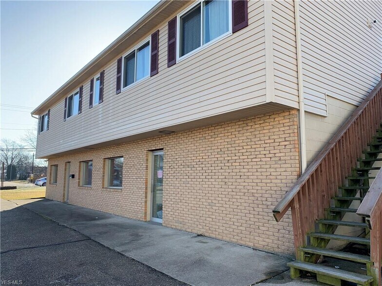 More Photos Of 3325-3327 Middlebranch Ave NE, Canton Medical For Sale