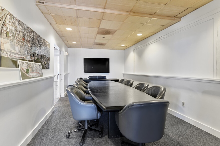 More Photos Of 600 Decatur St, New Orleans Unknown For Lease