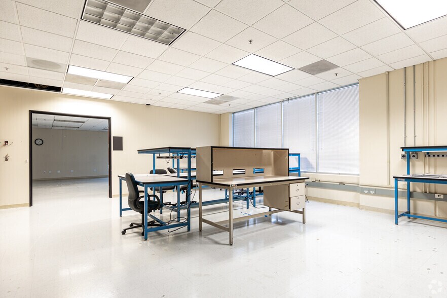 More Photos Of 18705 Madrone Pky, Morgan Hill Research And Development For Lease