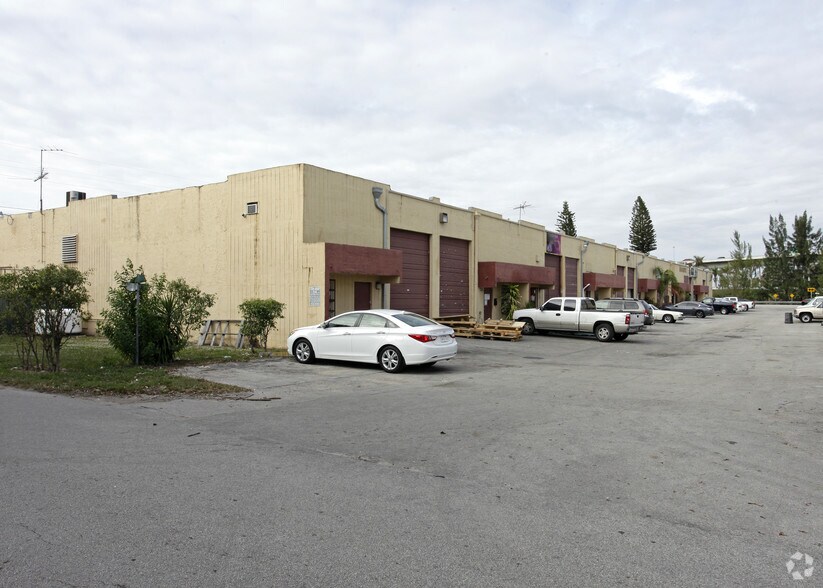 More Photos Of 8014-8090 W 21st Ct, Hialeah Warehouse For Sale