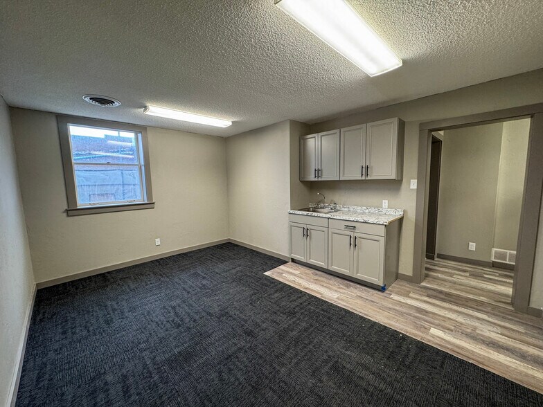 More Photos Of 302 Missouri Ave, Deer Lodge Freestanding For Sale