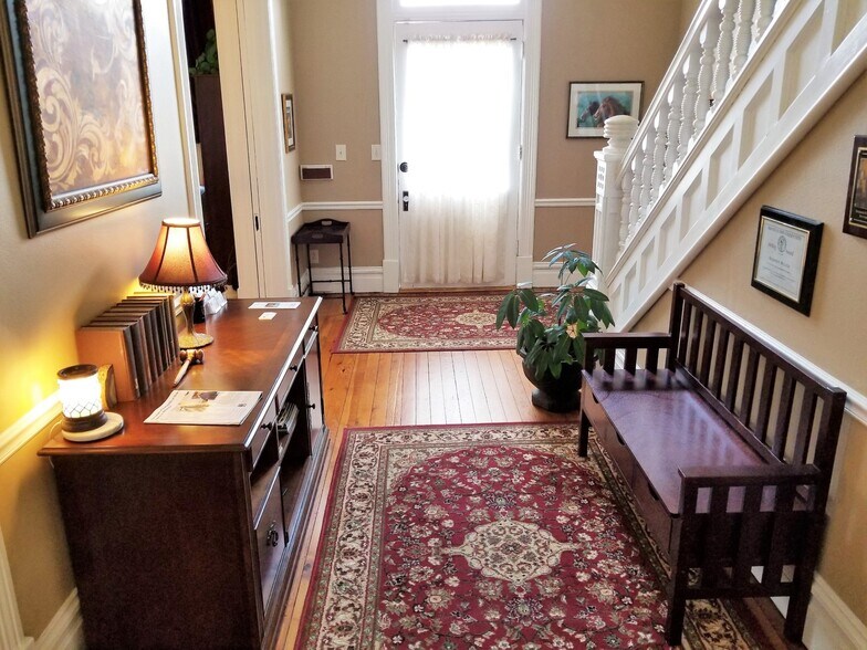 More Photos Of 1323 Broadway St, Little Rock Office For Sale