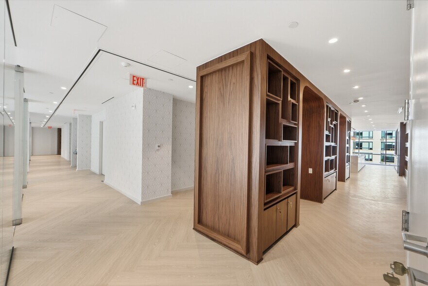 More Photos Of 1430 K St NW, Washington Office For Sale