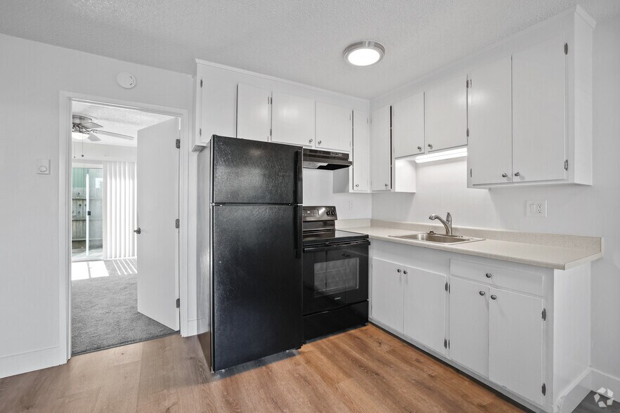 More Photos Of 7400 Bridgit Dr, Rohnert Park Apartments For Sale