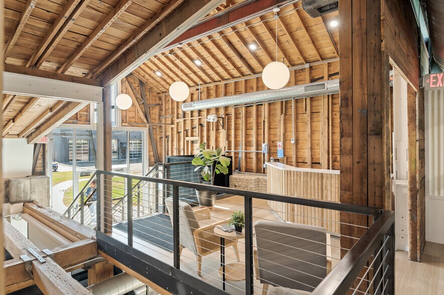 More Photos Of 1153 SE 16th Ave, Minneapolis Coworking Space